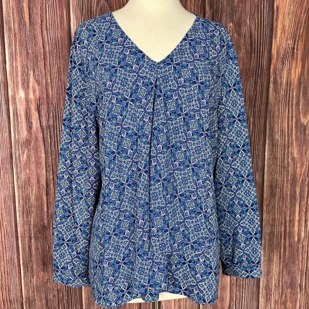 Chicos Medallion Print Top Blouse Womens 2 Size 12/14 Casual Career V Neck Blue